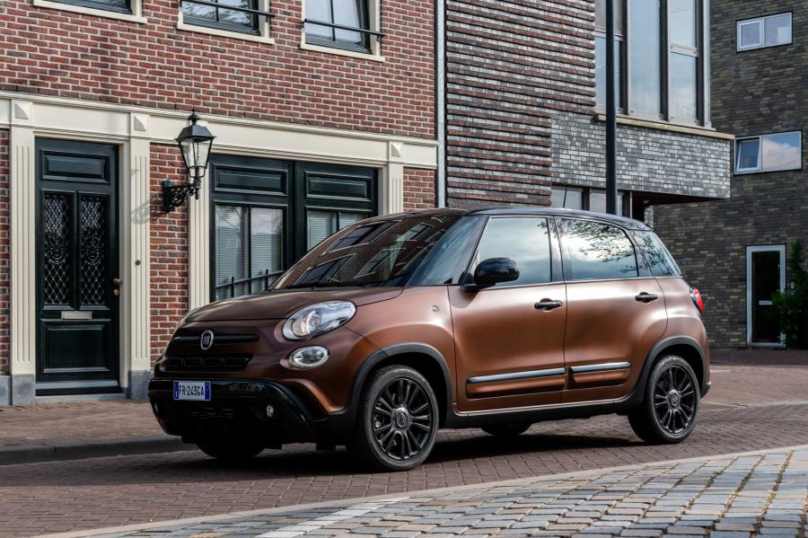  Fiat 500L S-Design (330) 2018 года  (фото 12 из 17)